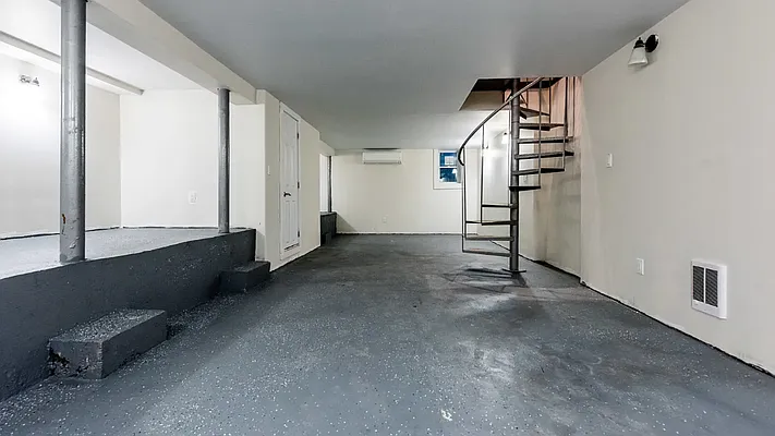 Rented by ABODE NYC LLC | media 28