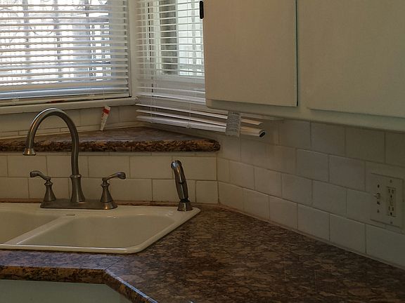 3rd image of 4273 Garthwaite Ave