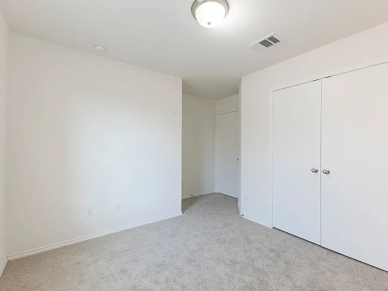 1141 Renaissance Trl — Photo 20