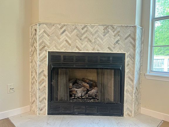 3rd image of 1616 Crescent St