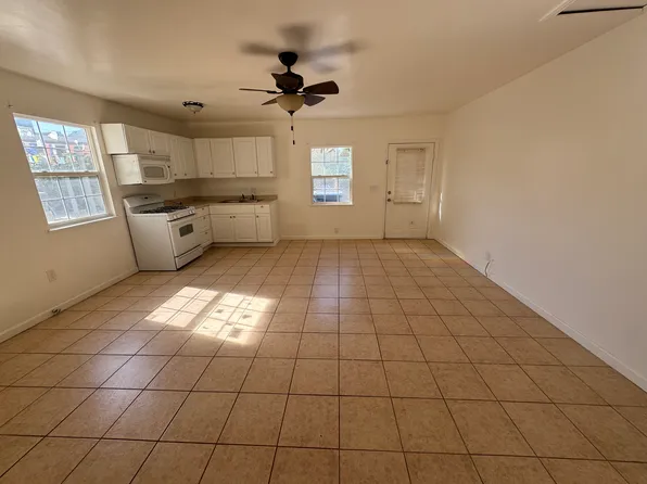 11909 Riverside Dr, Valley Village, CA 91607