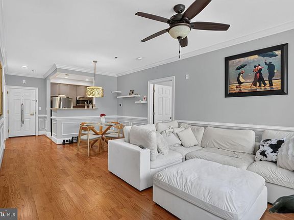 2nd image of 1855 Stratford Park Pl APT 215