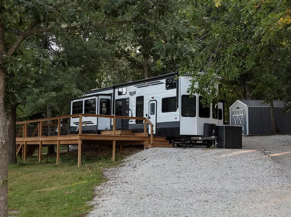 28032 Dogwood Dr, Unionville, MO 63565