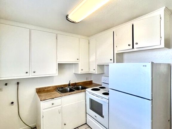 5th image of 2383 Emporia St #C3836c040