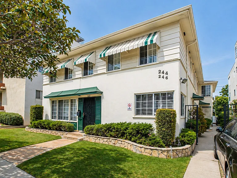 244 S Doheny Dr #246 — Photo 20