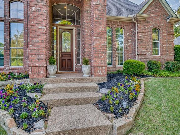 4th image of 613 Winding Creek Ct