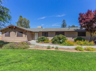 11802 S Clovis Ave, Selma, CA 93662