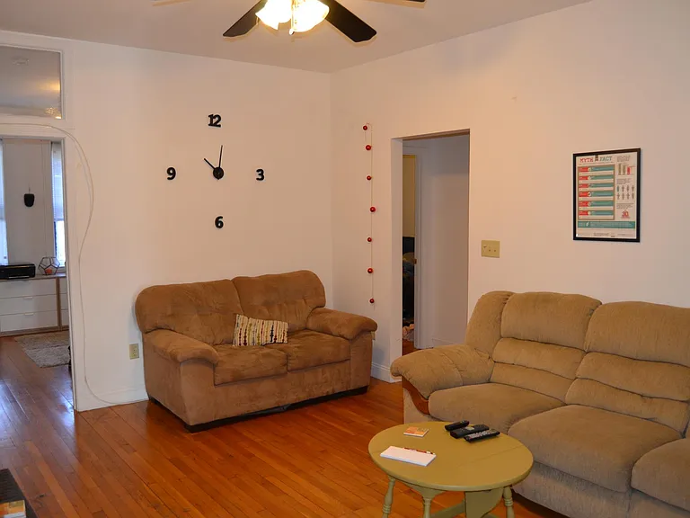 33 Egremont Rd #1 — Photo 1
