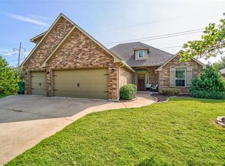 15916 Petaluma Pl, Edmond, OK 73013