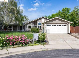 1698 Hemlock Ct, Oakley, CA 94561