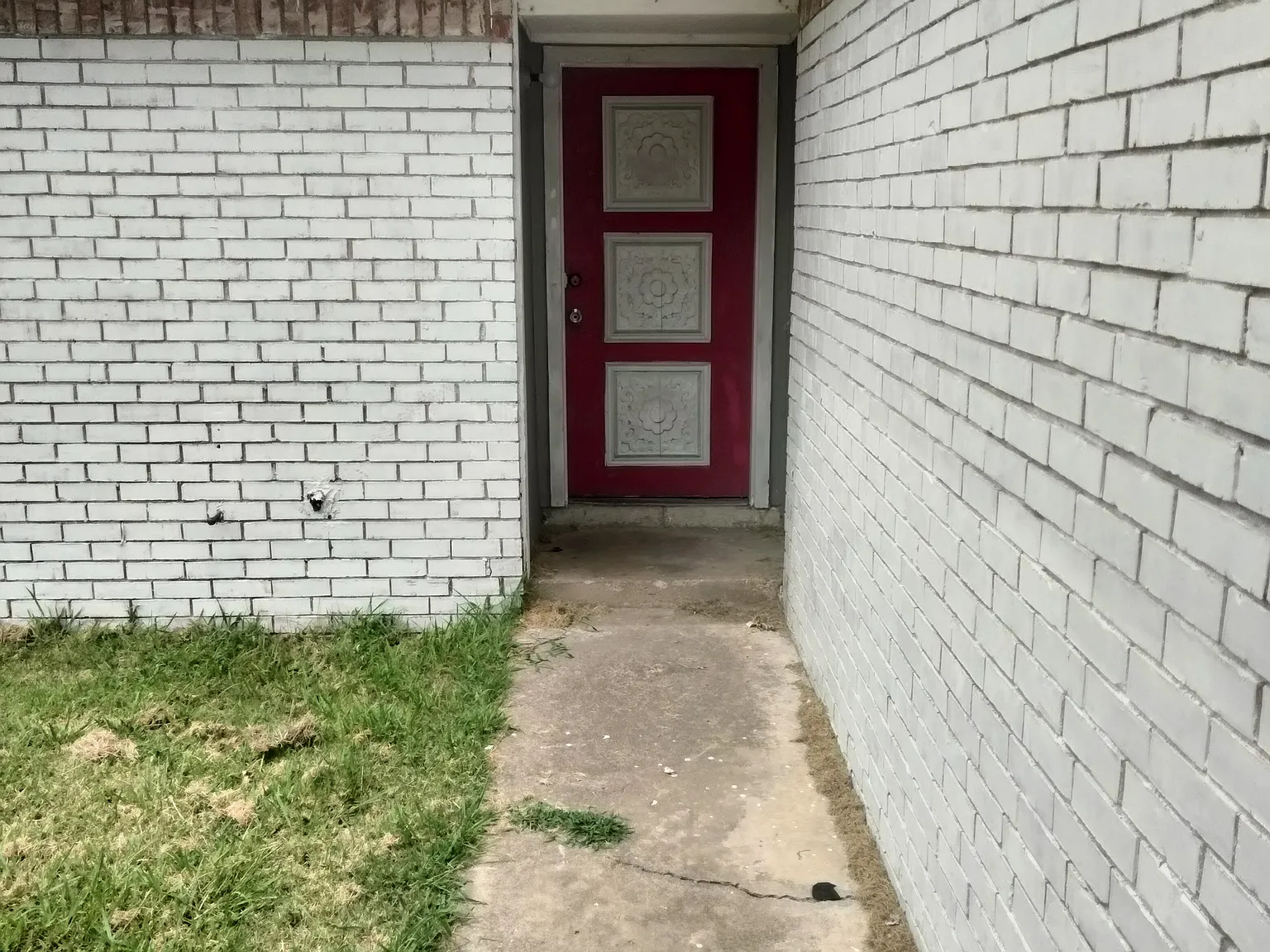 3 bed, 1.5 bath, 1147 sqft, $1,300 — Photo 3