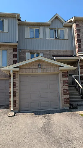 302 College Ave W Photo 1