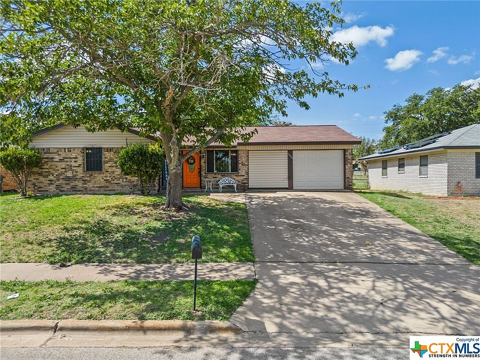 1st image of 1009 W Avenue D