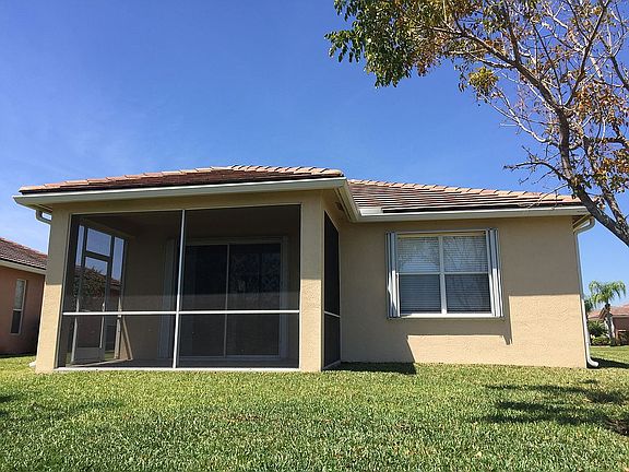 4th image of 9942 SW Glenbrook Dr