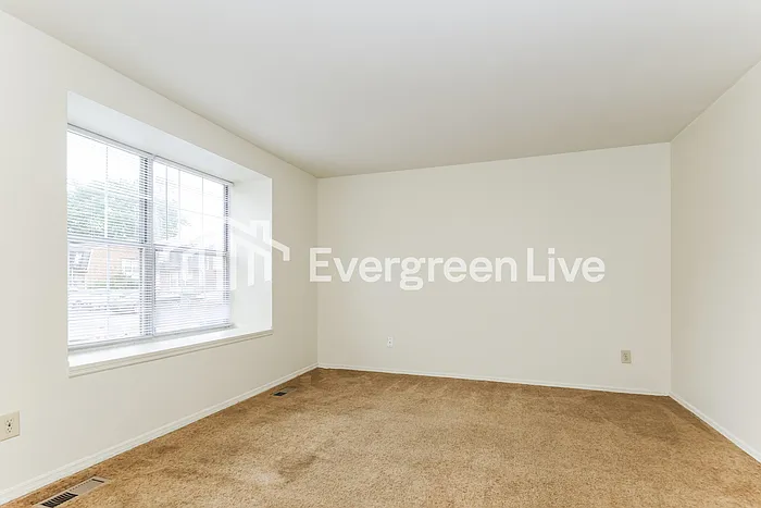 7677 Mount Hood Dr — Photo 13