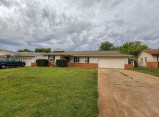 1304 Thompson Dr, Shawnee, OK 74801