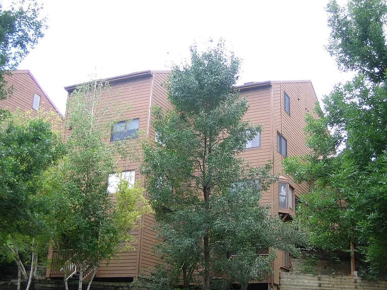 2932 Shadow Creek Dr #307 — Photo 1