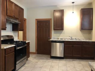 428 E Dover St UNIT 1, Milwaukee, WI 53207