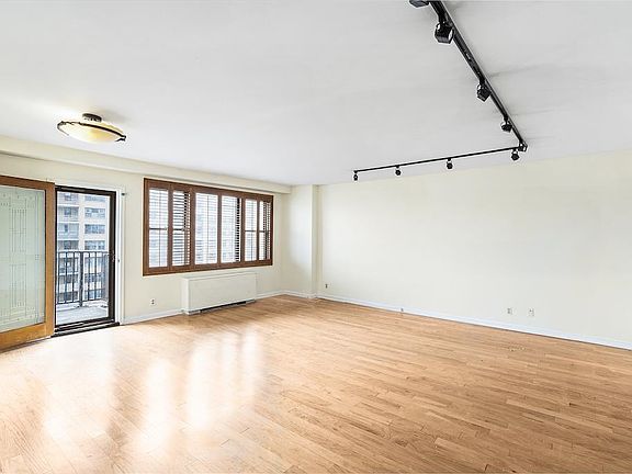 3rd image of 225 Saint Pauls Ave APT 14G