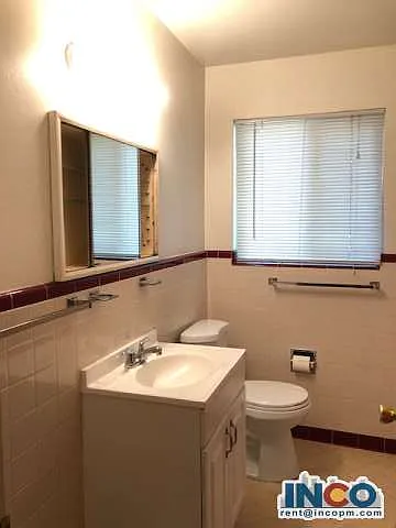 1320 S Gray St — Photo 12