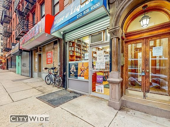 4th image of 1654 3rd Ave #17B