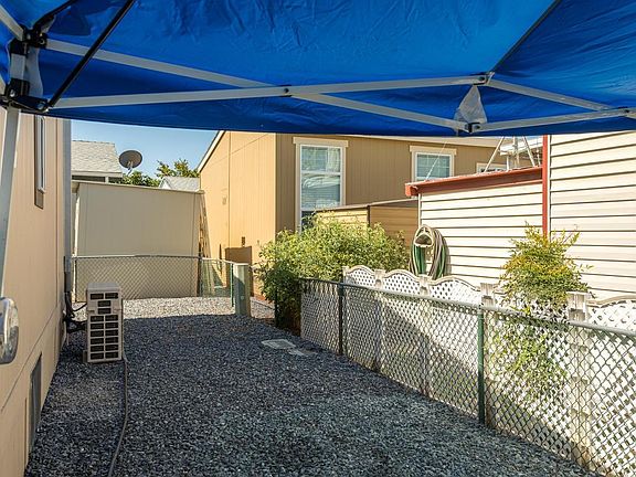 5th image of 5505 S Grove St #74