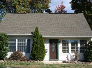 27 Franciscan Way, Hazlet, NJ 07730