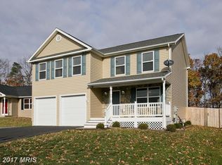 195 Ambrosia Ln, Martinsburg, WV 25405