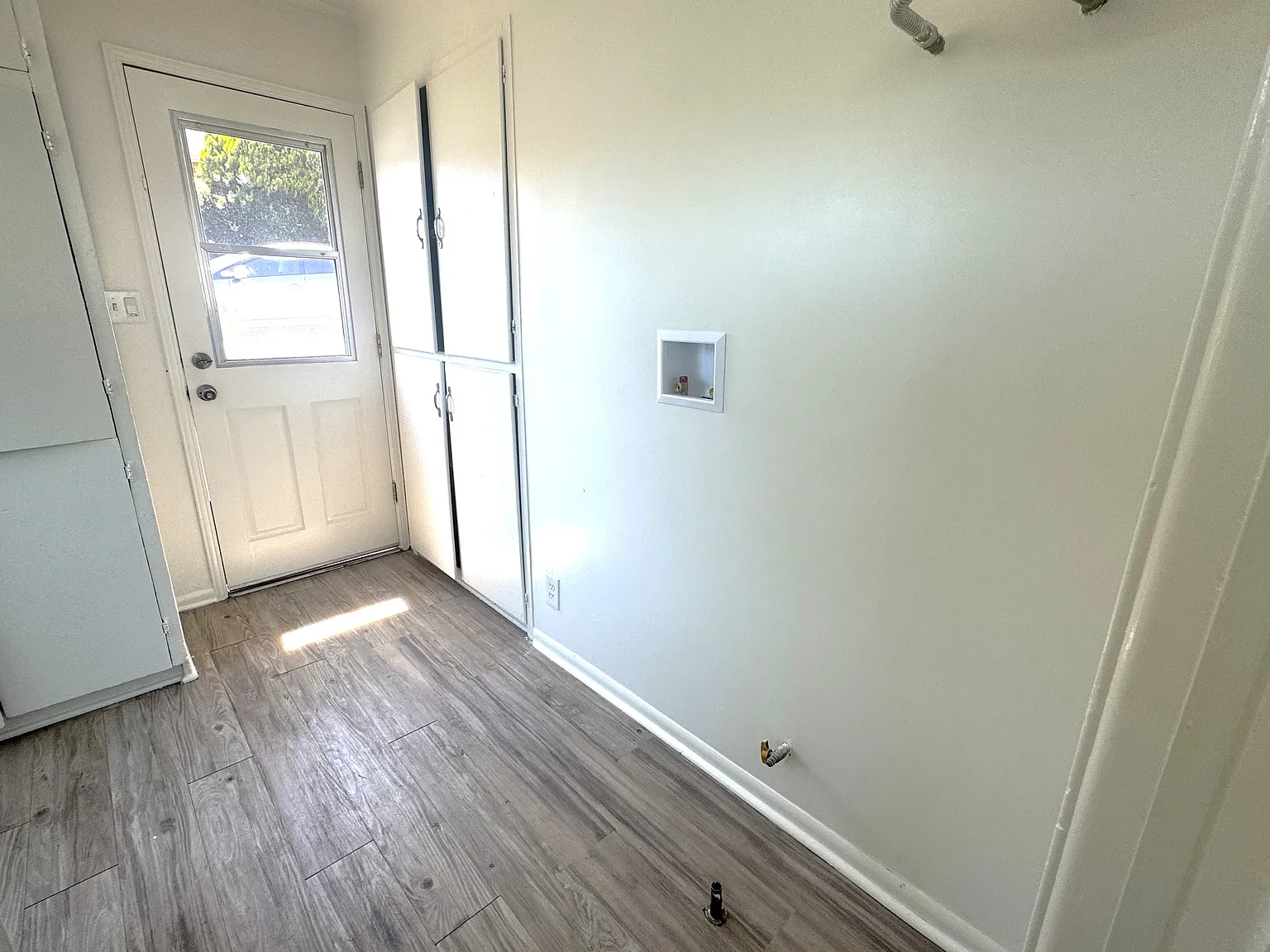 2 bed, $3,275 — Photo 4