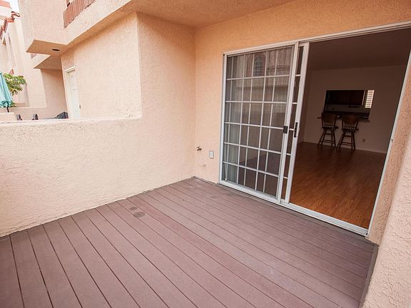 3rd image of 3101 Plaza Del Amo Unit 24