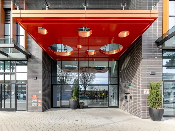 1045 Austin Ave #309, Coquitlam, BC V3K 3P5