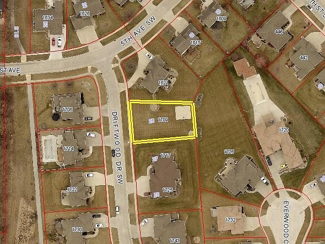 1st image of 1709 Driftwood Dr SW