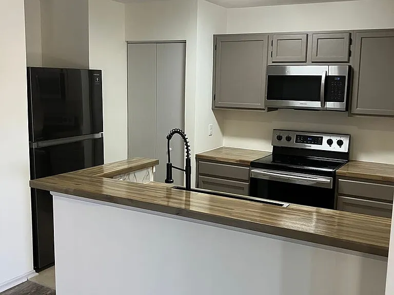 18809 Vineyard Point Ln — Photo 6