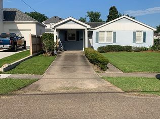 1321 Lakeshore Dr, Metairie, LA 70005