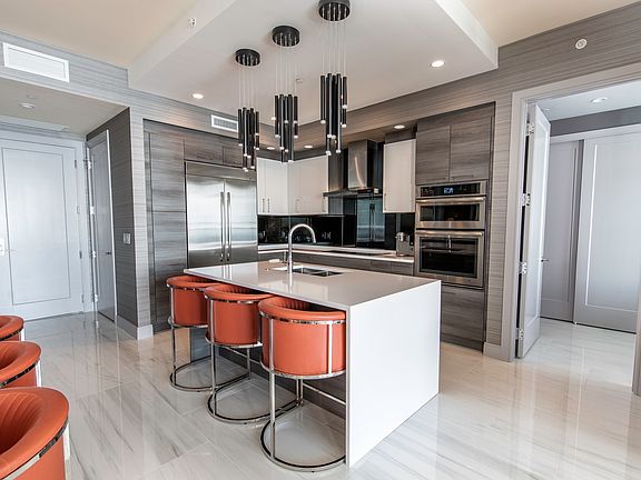5th image of 100 1st Ave N Unit 3804