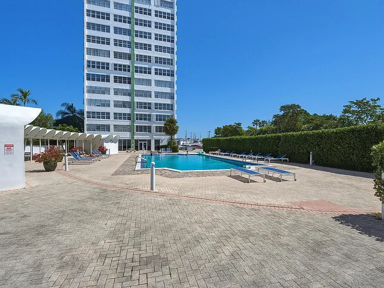 2100 Sans Souci Blvd #A1507 — Photo 17