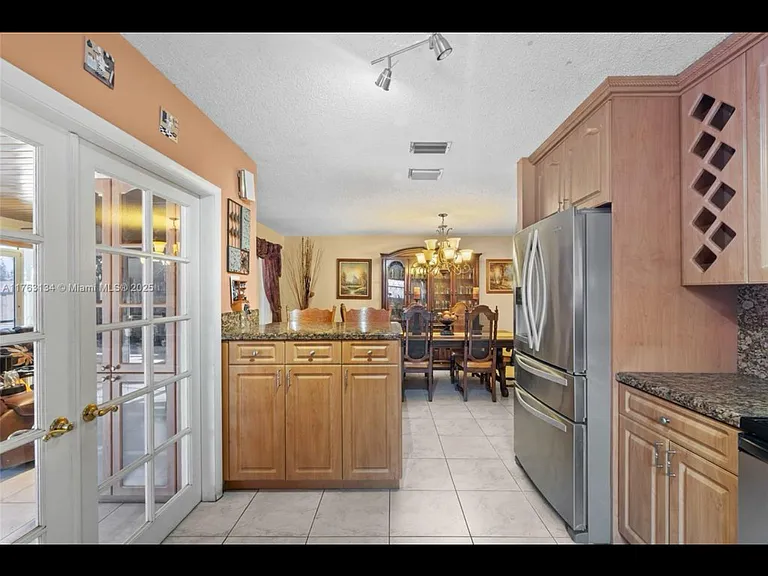 19826 W Lake Dr — Photo 9