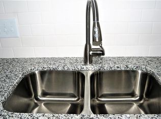 9306 Kings Falls Dr, Charlotte, NC