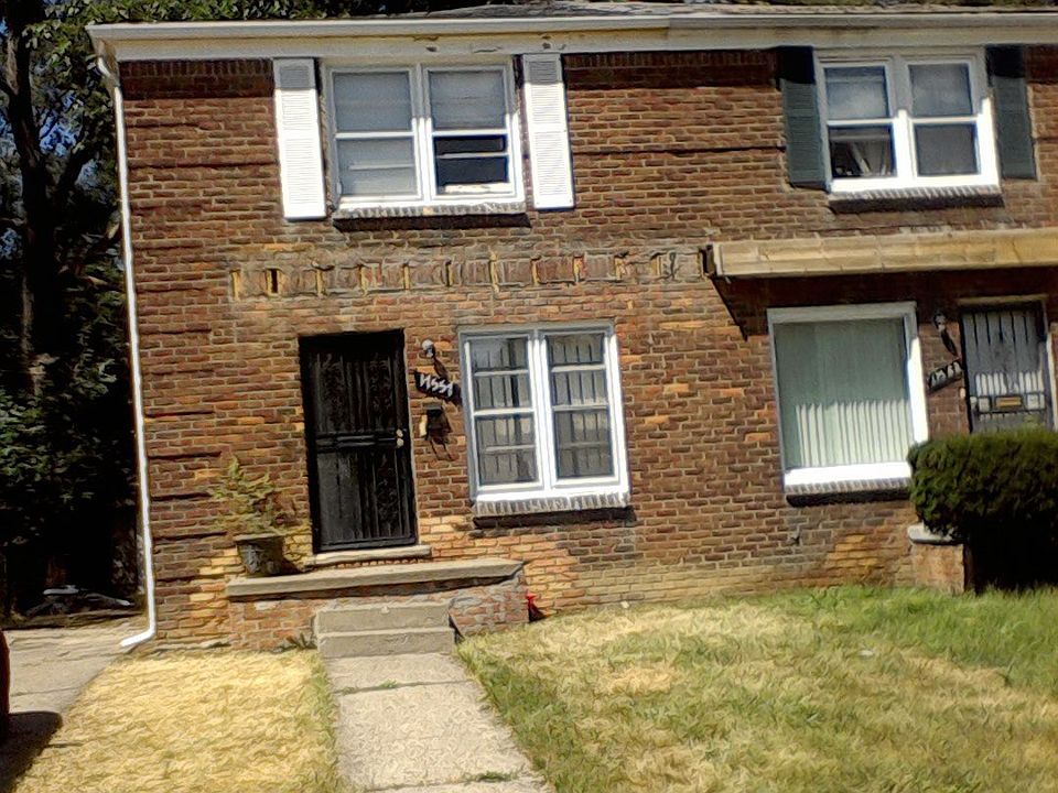 2nd image of 17557 Meyers Rd