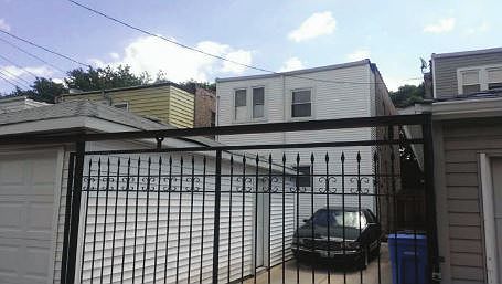 2nd image of 1710 N Lotus Ave