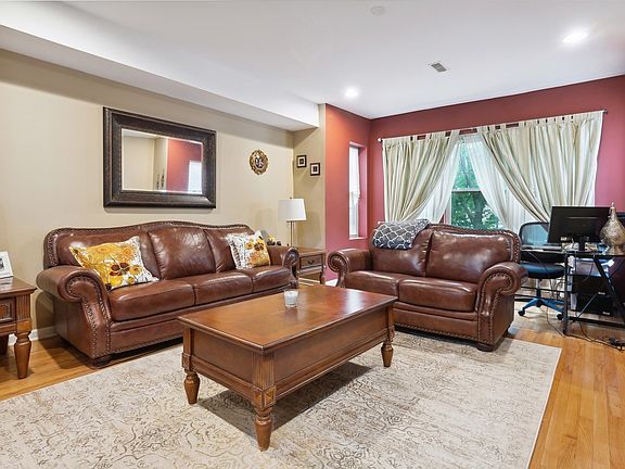 3rd image of 3302 W Pensacola Ave #2