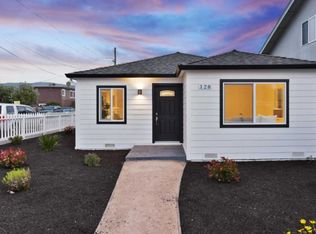 128 Pacific Ave, Pacifica, CA 94044