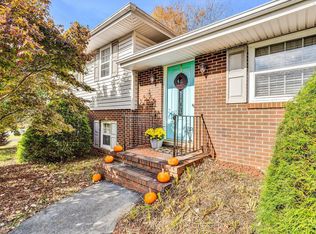 221 Arthur Cir, Ferrum, VA 24088