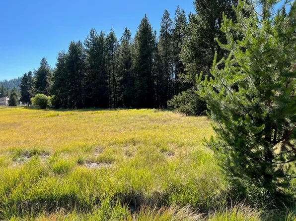 56645 Stellar Dr, Bend, OR 97707