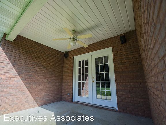 3rd image of 2513 Keeneland Dr