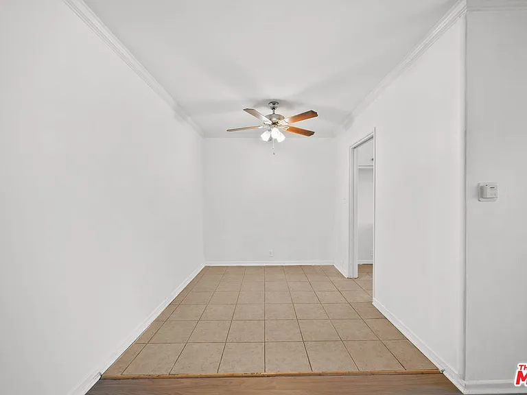 14913 Hartland St #6 — Photo 9