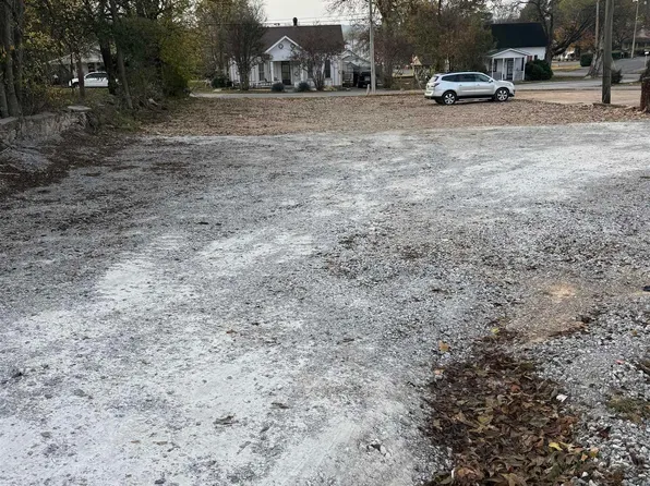 (undisclosed Address), Batesville, AR 72501