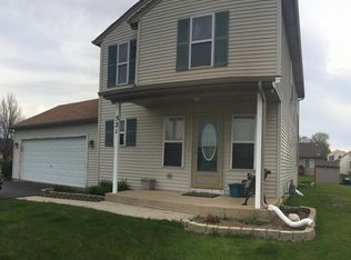 521 Shadow Dr, Harvard, IL 60033