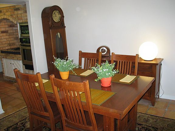 Formal Dinning