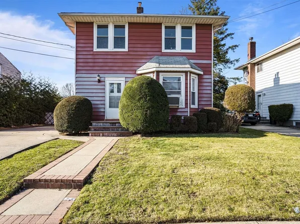 65 Maplewood Avenue, Hempstead, NY 11550